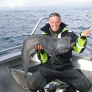 Runningen team poseidon i söröya - 2011med en havskatt på 12 kg i fisketidningen