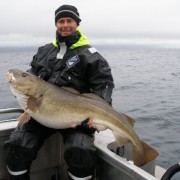 team poseidon i söröya - 2011 med torsk på 21,5 kg i fisketidningen