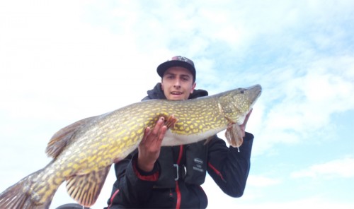 egentillverkad crank fixade PB för gädda på 12,0 kg och 125 cm i fisketidningen