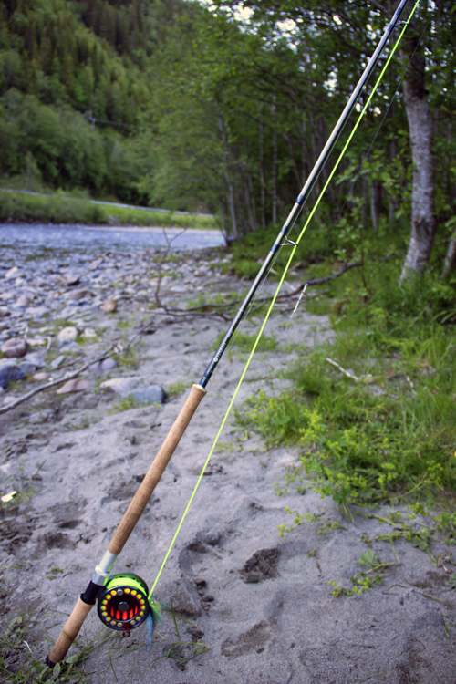 ett hardy swift 13-fot klass 8 i fiskereportage min första skagitlax i fisketidning, fiskemagasinet.se