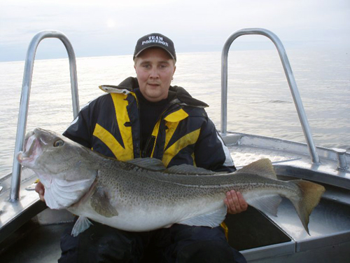 soroya_2009_004 torsk på över 15 kg i söröya - 2009 i fiskereportage i fisketidningen fiskemagasinet.se